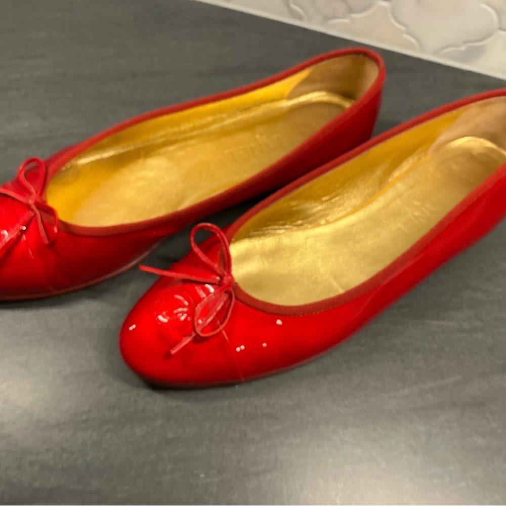 CHANEL Red Patent Leather Flats